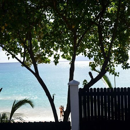 Sundown Beach Villa Glacis  エクステリア 写真