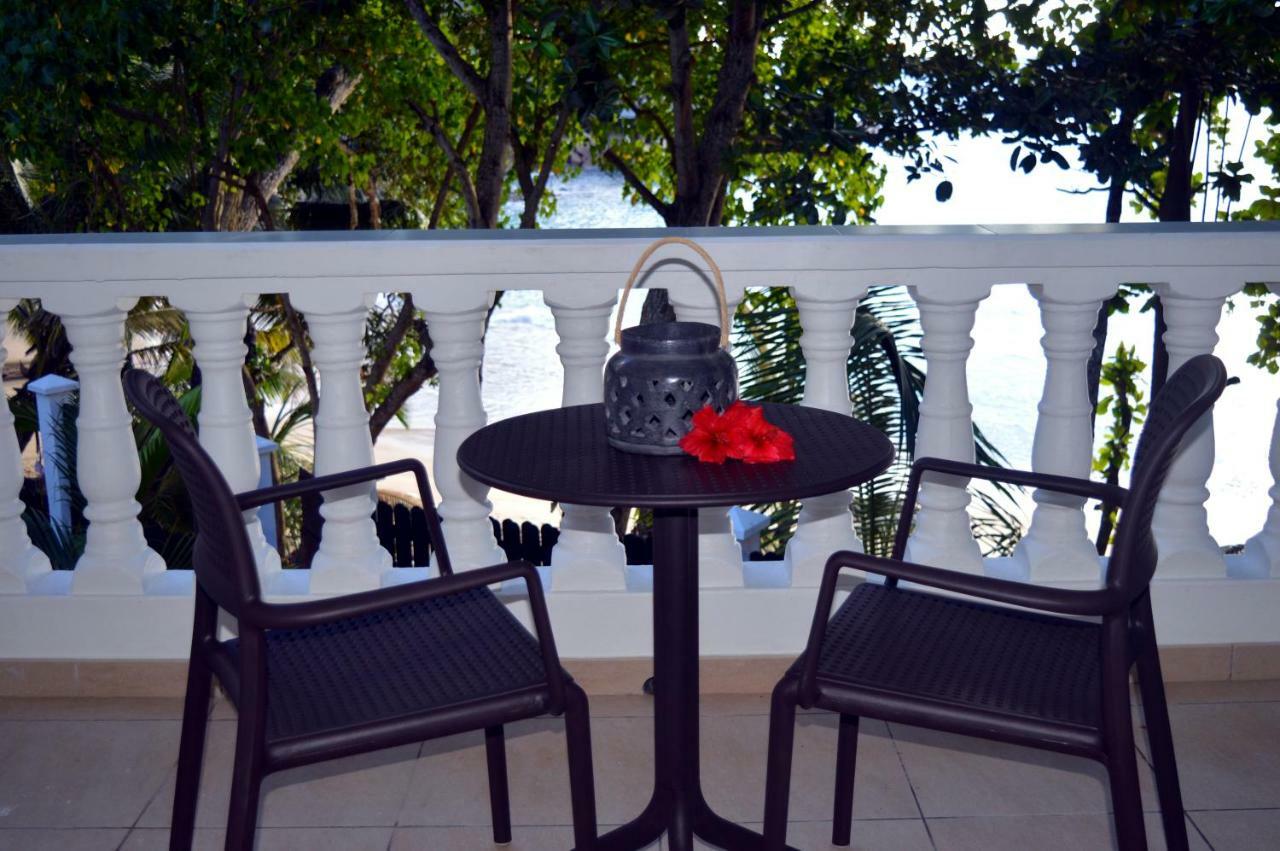 Sundown Beach Villa Glacis  エクステリア 写真