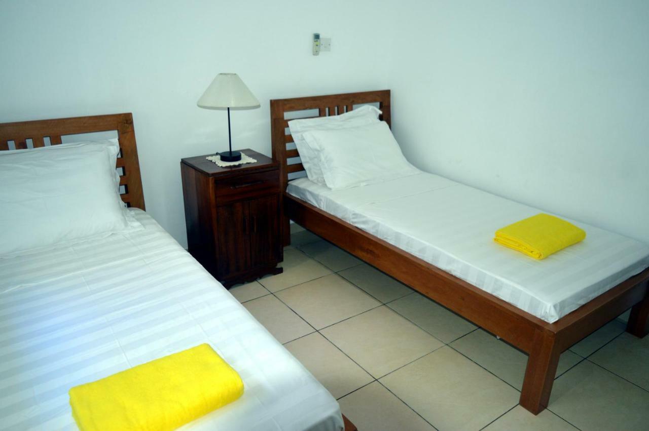 Sundown Beach Villa Glacis  エクステリア 写真