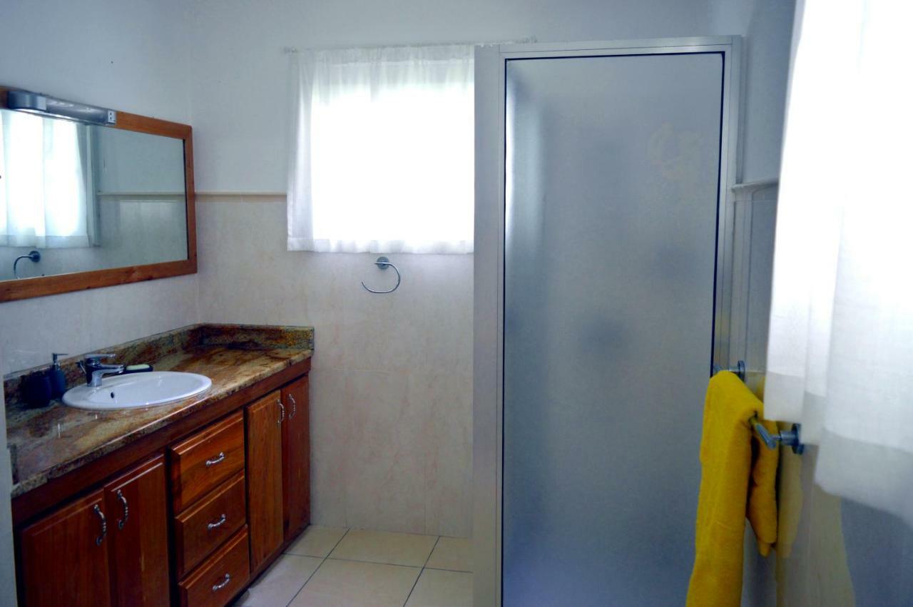Sundown Beach Villa Glacis  エクステリア 写真